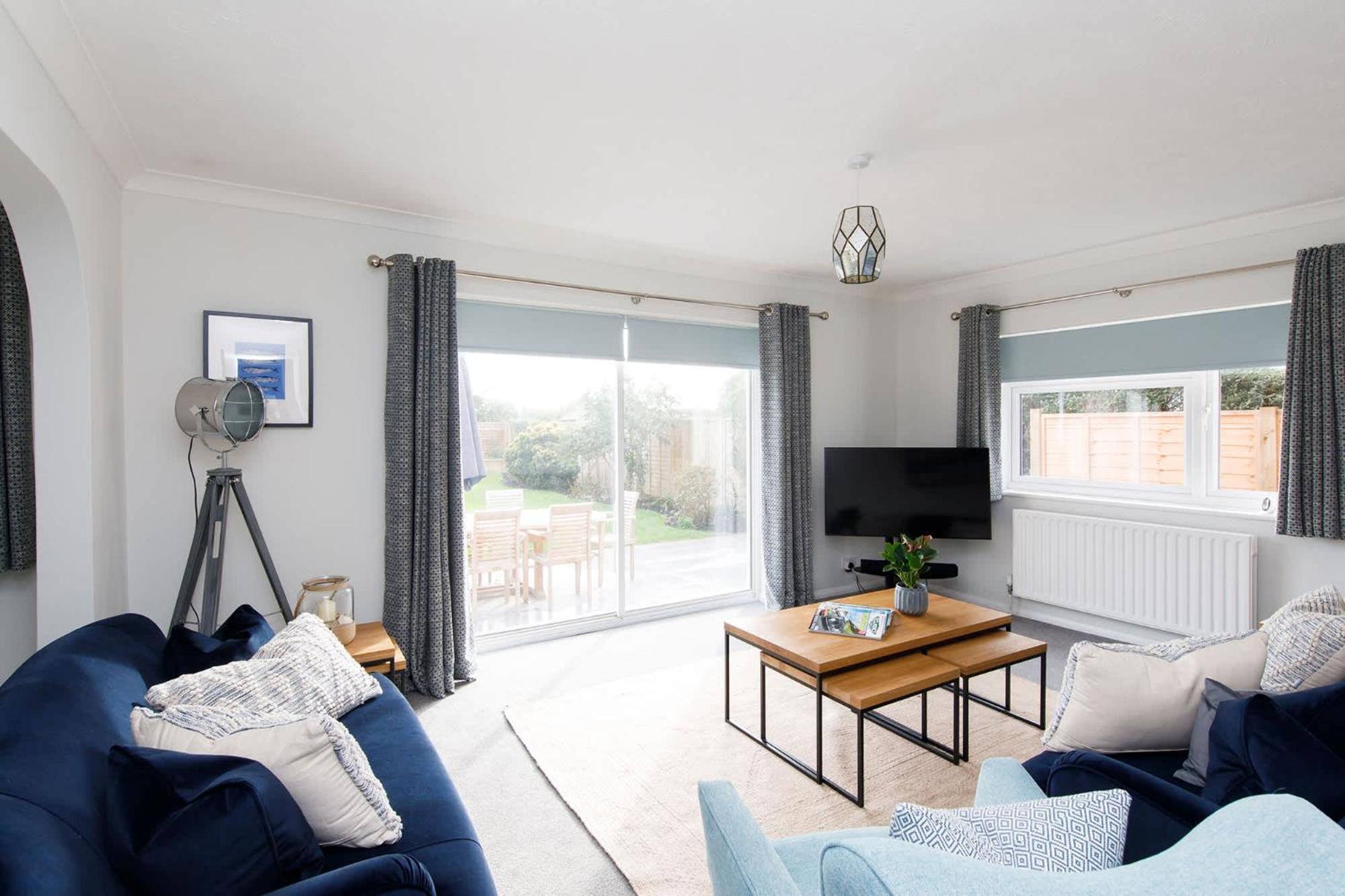 Spacious Home For 8 In Witterings - Walk To Beach East Wittering Ngoại thất bức ảnh